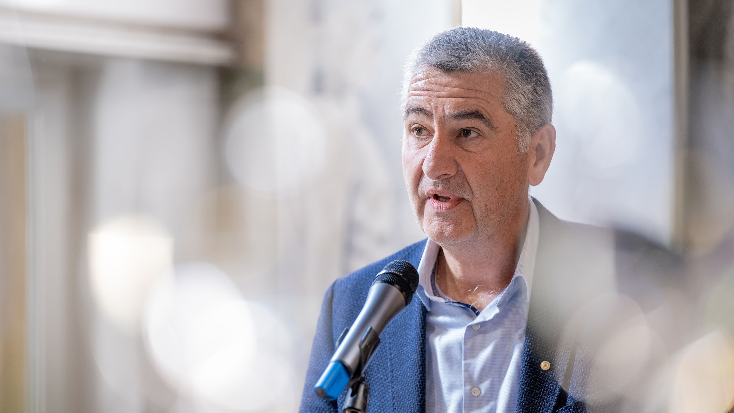 UZH_Eroeffnung_Y80_Stephan